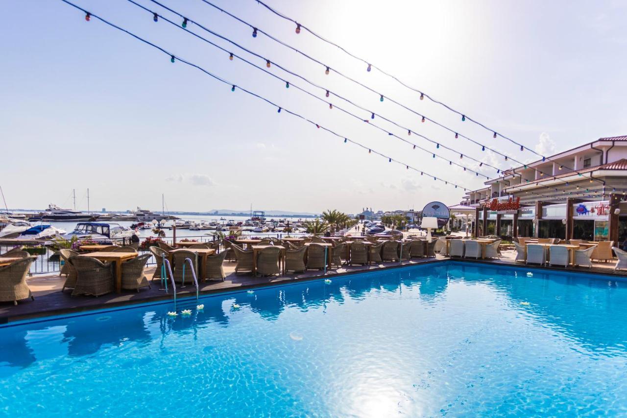 Hotel Palace Marina Dinevi Sveti Vlas Exterior photo