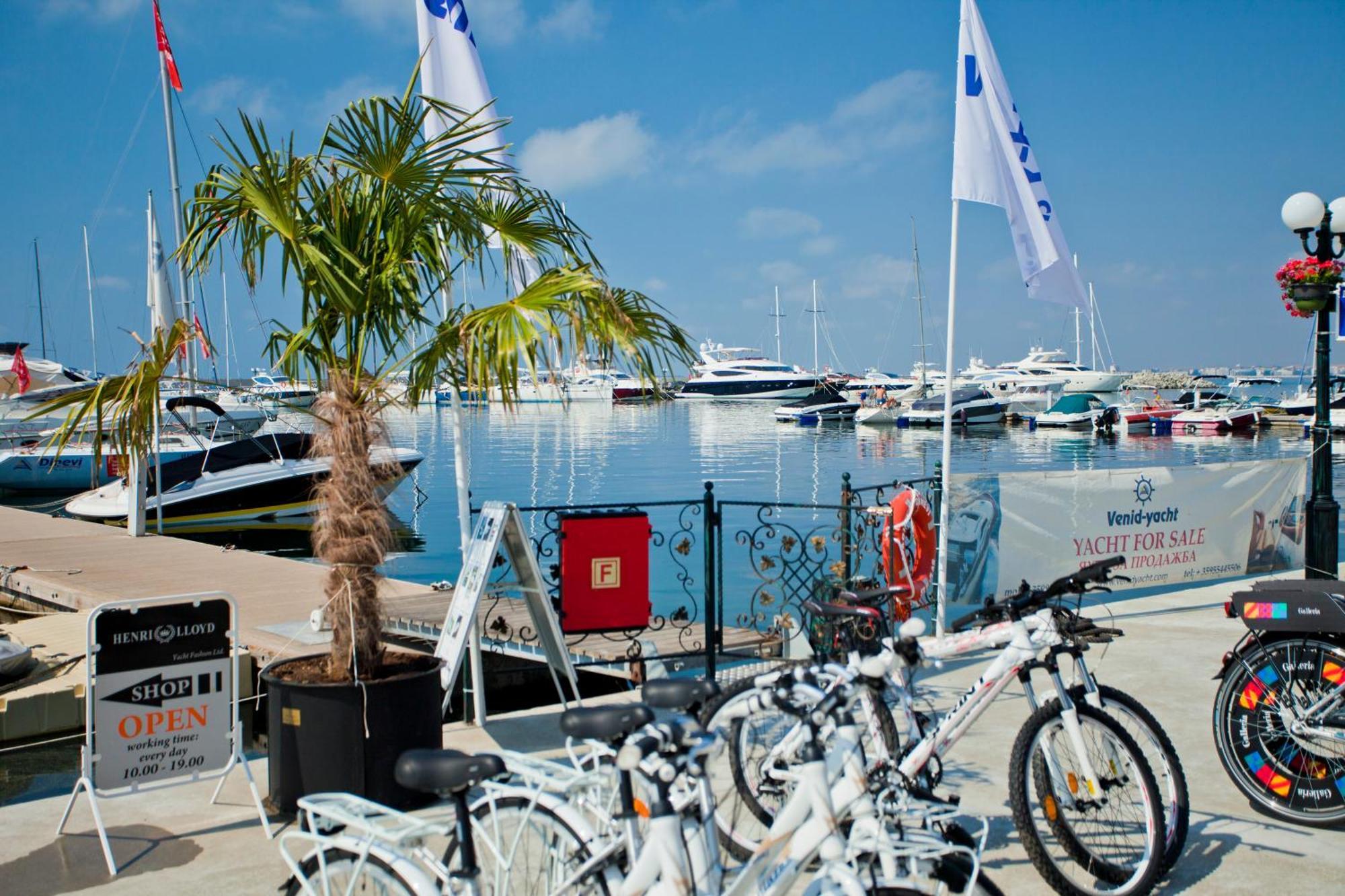 Hotel Palace Marina Dinevi Sveti Vlas Exterior photo