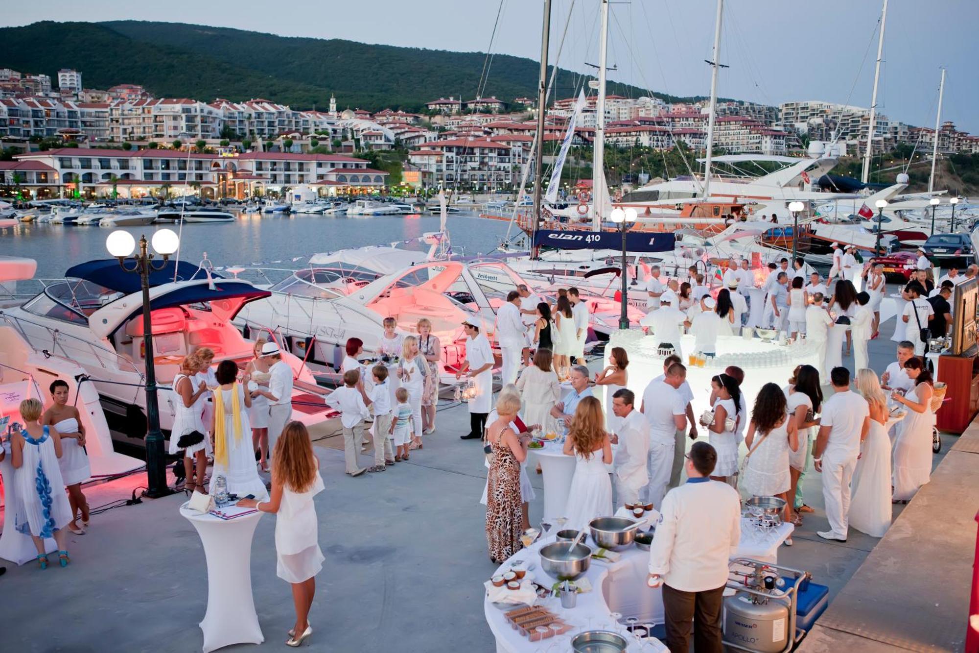 Hotel Palace Marina Dinevi Sveti Vlas Exterior photo