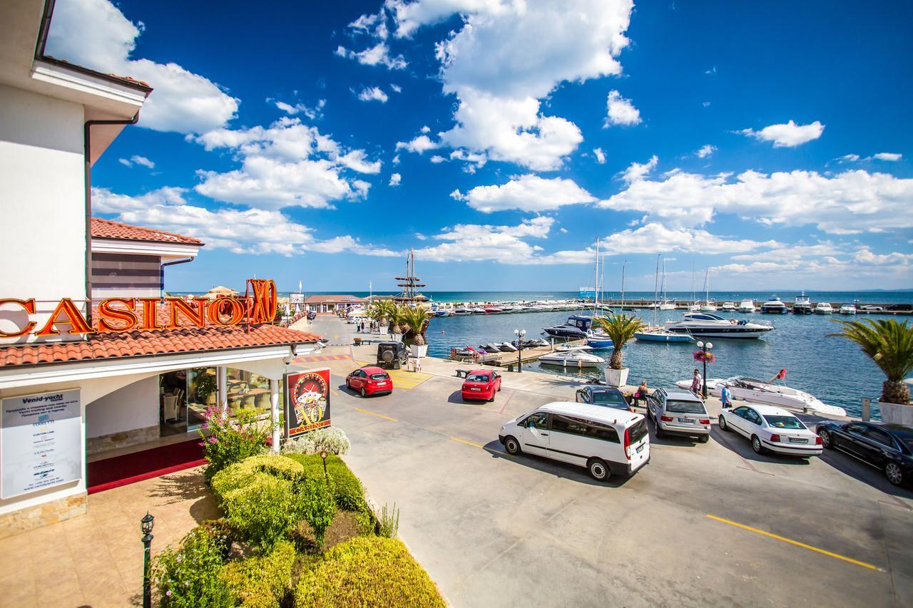 Hotel Palace Marina Dinevi Sveti Vlas Exterior photo